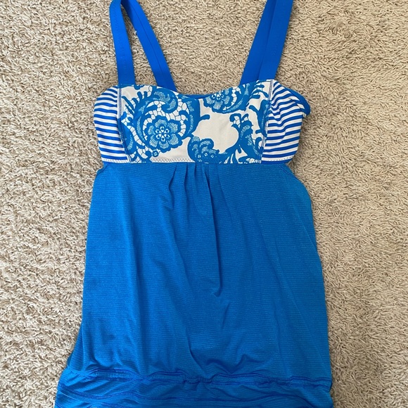 Blue and Ivory Lululemon Tank - Picture 1 of 4